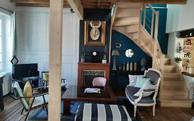La maison de la baie, wifi, terrasse, 200m du port